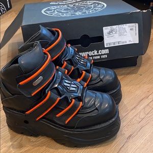 new rock second hand